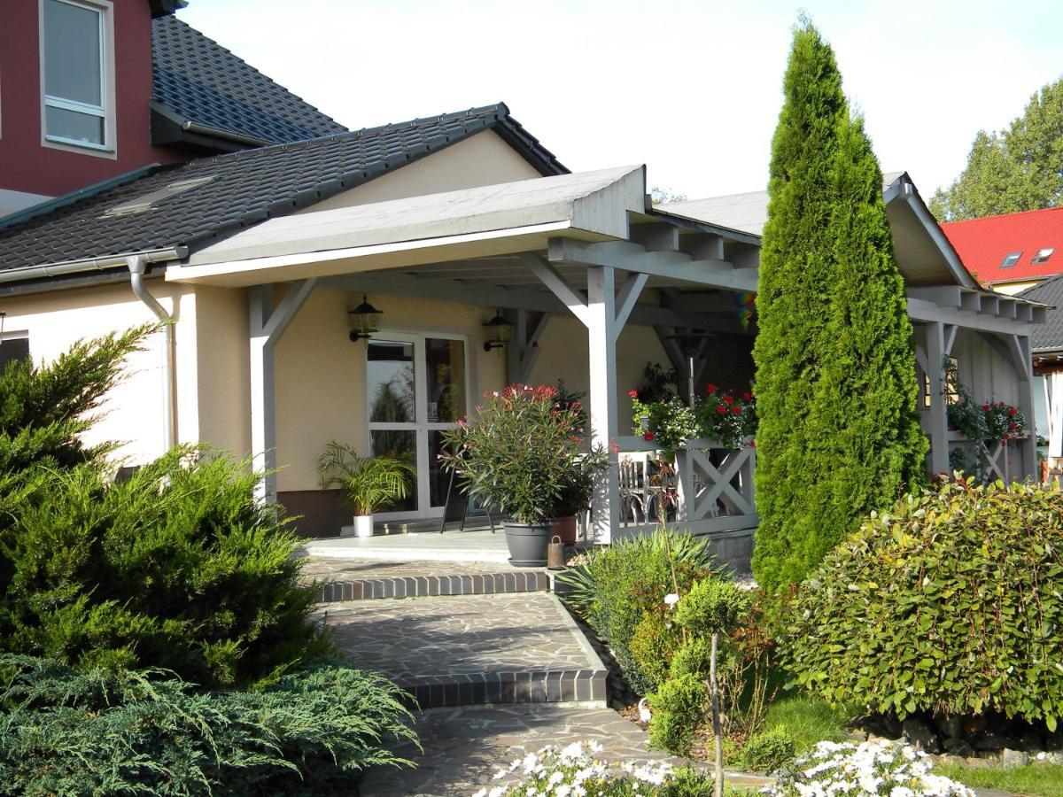 Gasthaus Ela Hotel Dahlewitz Buitenkant foto